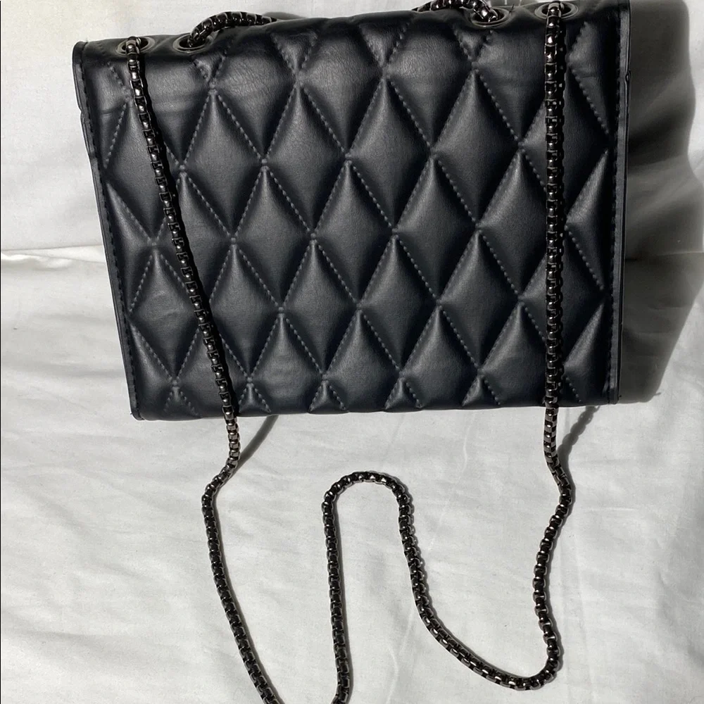 Black Quilted Chain Shoulder Bag